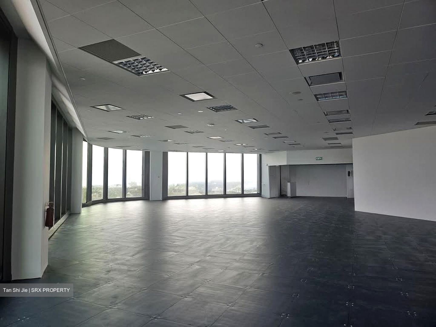 Hub Synergy Point (D2), Office #588169181